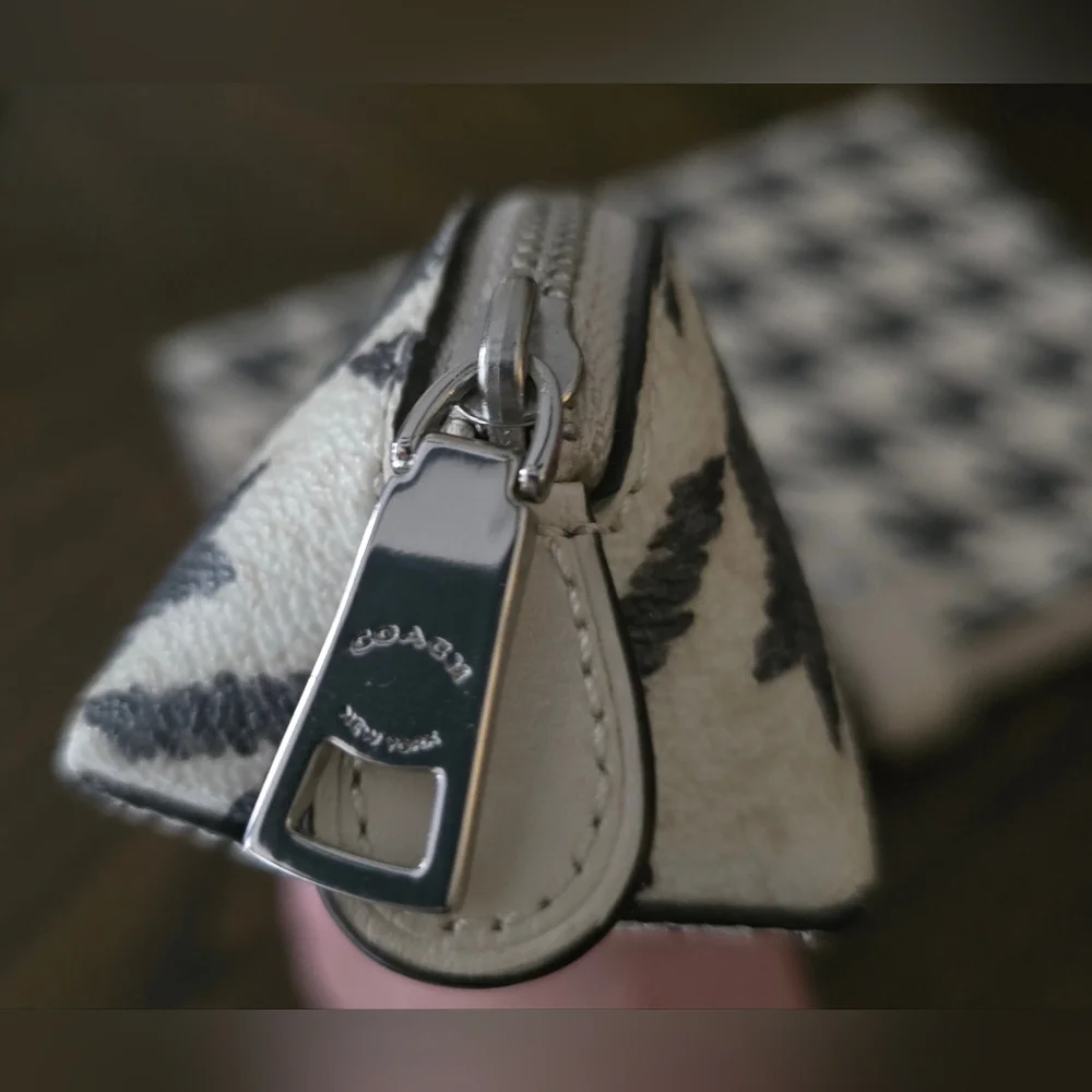 COACH Houndstooth Print Notebook & Pencil Case SET Silver/Cream/Black NWOT - Picture 9 of 14